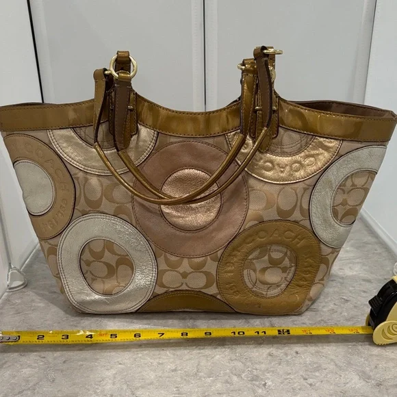 Coach Carly Tan and Cream Circle Pattern Tote - Picture 3 of 4